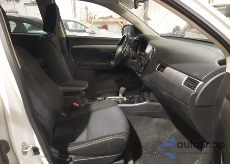 2017 Mitsubishi Outlander Se z USA, uszkodzony, nr VIN JA4AZ3A35HZ058675